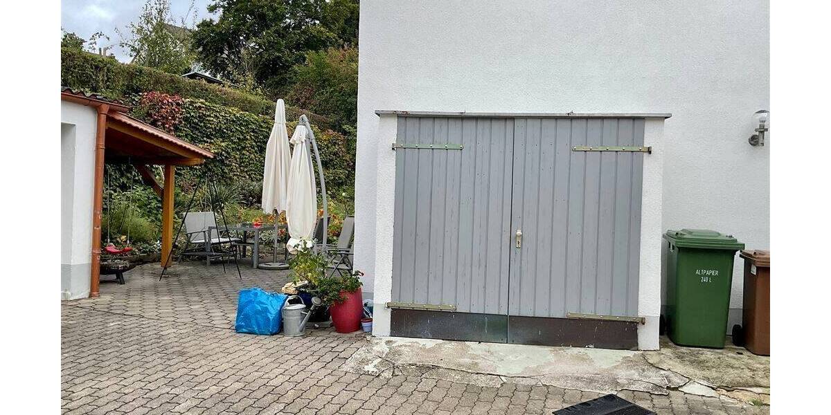 Einfamilienhaus Stegaurach - 8 Zimmer, 184 m&sup2;, 1.450&euro; | Angebot:26289657