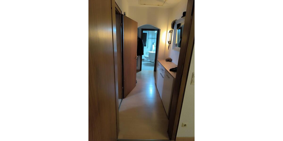 3 ZKB im OG eines 2 Familienhauses mit Stellplatz und Balkon 3 zimmer