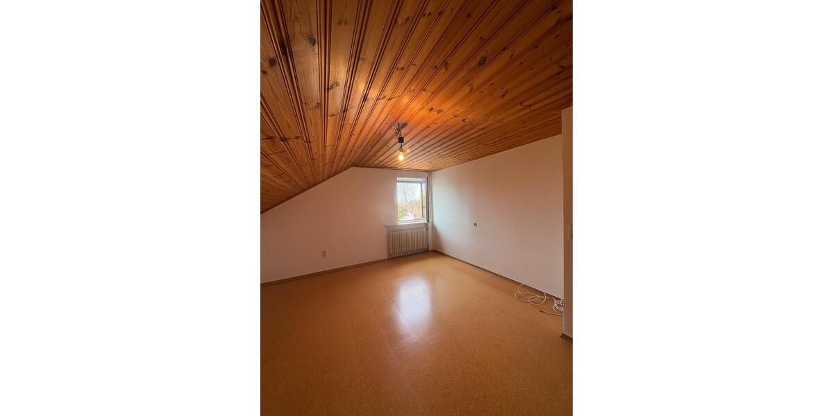 Dachgeschoßwohnung Wemding - 3 Zimmer, 65 m&sup2;, 700&euro; | Angebot:25932542