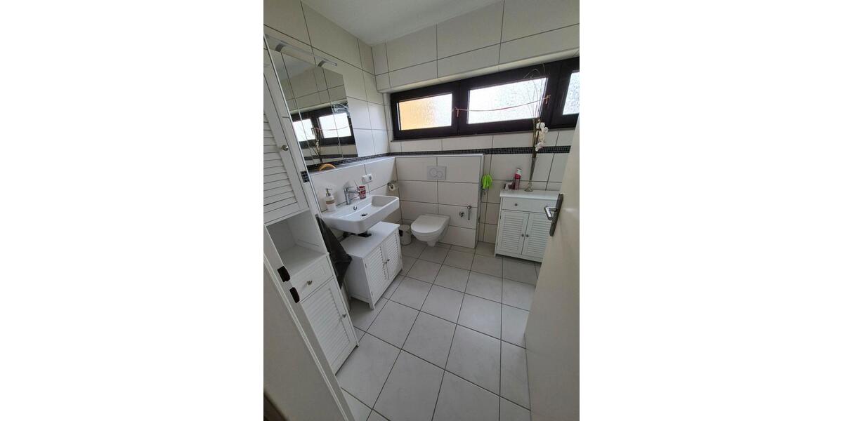 Etagenwohnung Leimen - 2 Zimmer, 65 m&sup2;, 1.300&euro; | Angebot:25992504