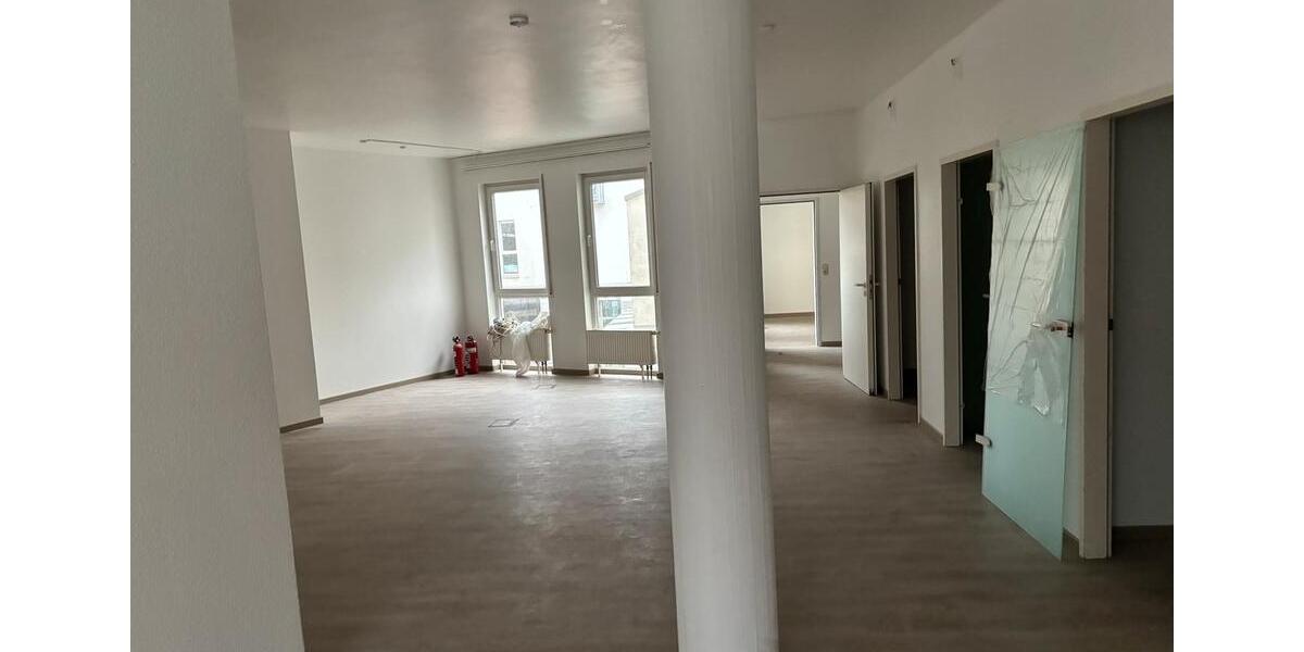 176qm große 5-Zimmer-Wohnung zu vermieten im Zentrum von Büdingen 5 zimmer