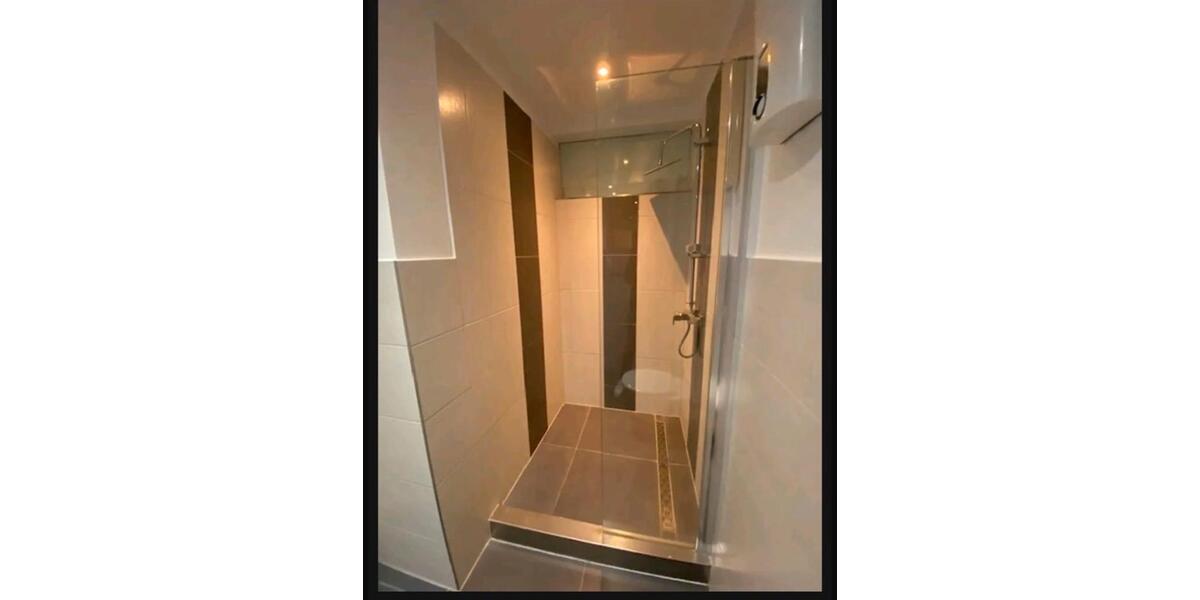 Etagenwohnung Wiesbaden Biebrich - 3 Zimmer, 100 m&sup2;, 1.350&euro; | Angebot:24705050