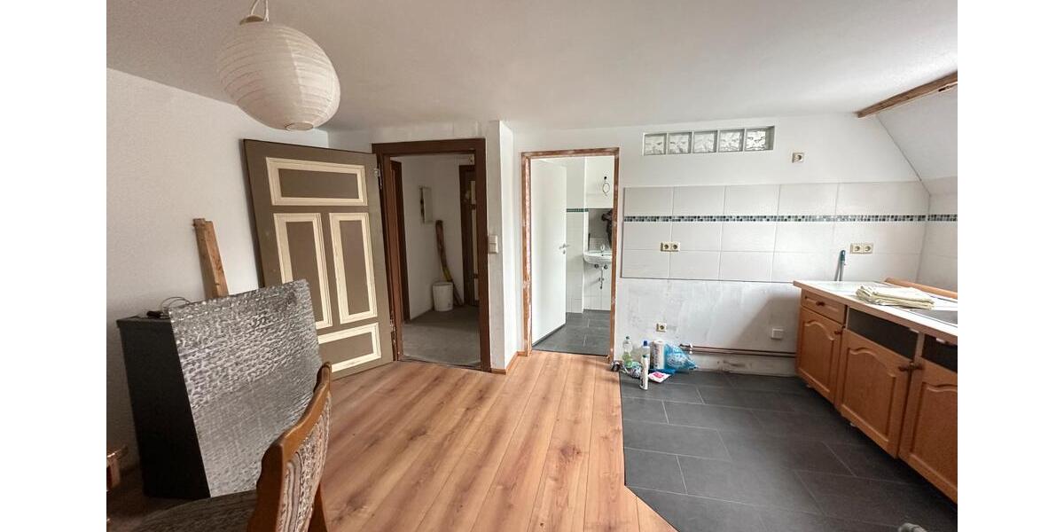 Dachgeschoßwohnung Seifhennersdorf - 2 Zimmer, 50 m&sup2;, 398&euro; | Angebot:25839938