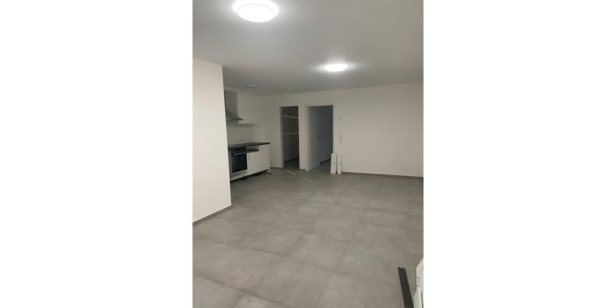 Erstbezug - 2 Zimmer Souterrain Wohnung 2 zimmer