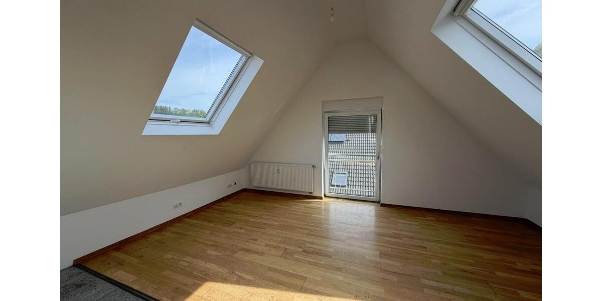 Dachgeschoßwohnung Gummersbach Berstig Süd - 2 Zimmer, 55 m&sup2;, 500&euro; | Angebot:26560257