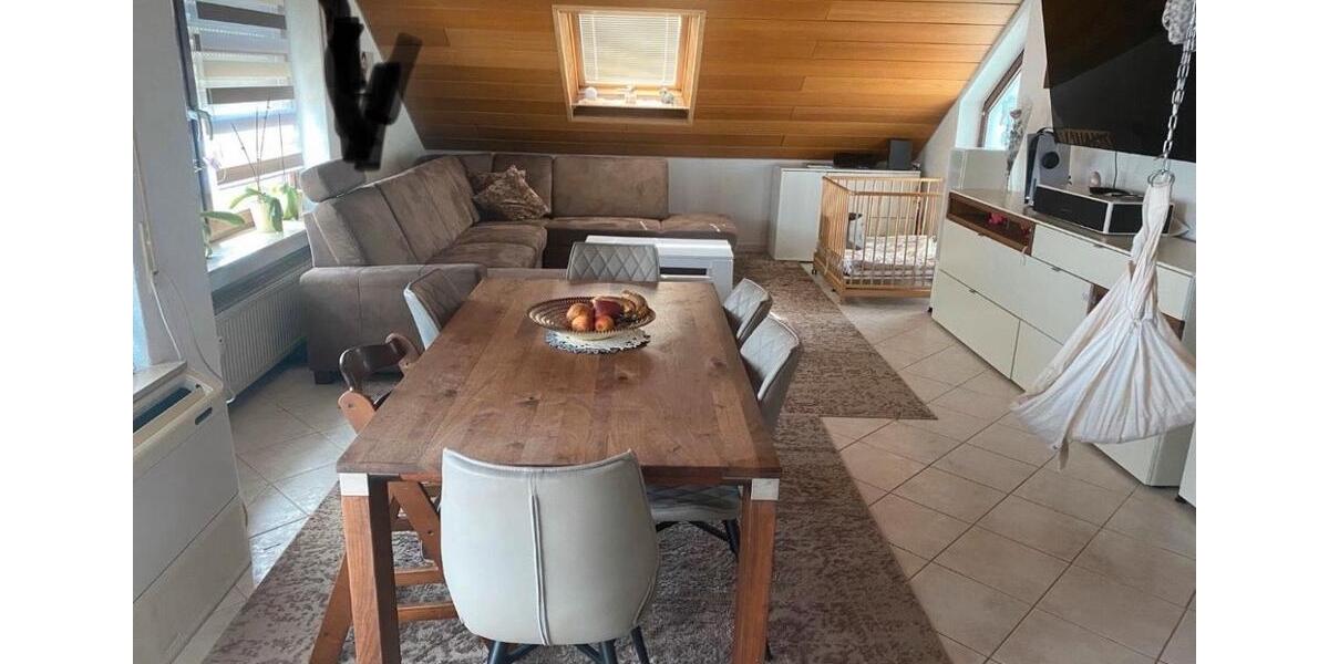 Dachgeschoßwohnung Heubach - 3 Zimmer, 70 m&sup2;, 800&euro; | Angebot:26531652