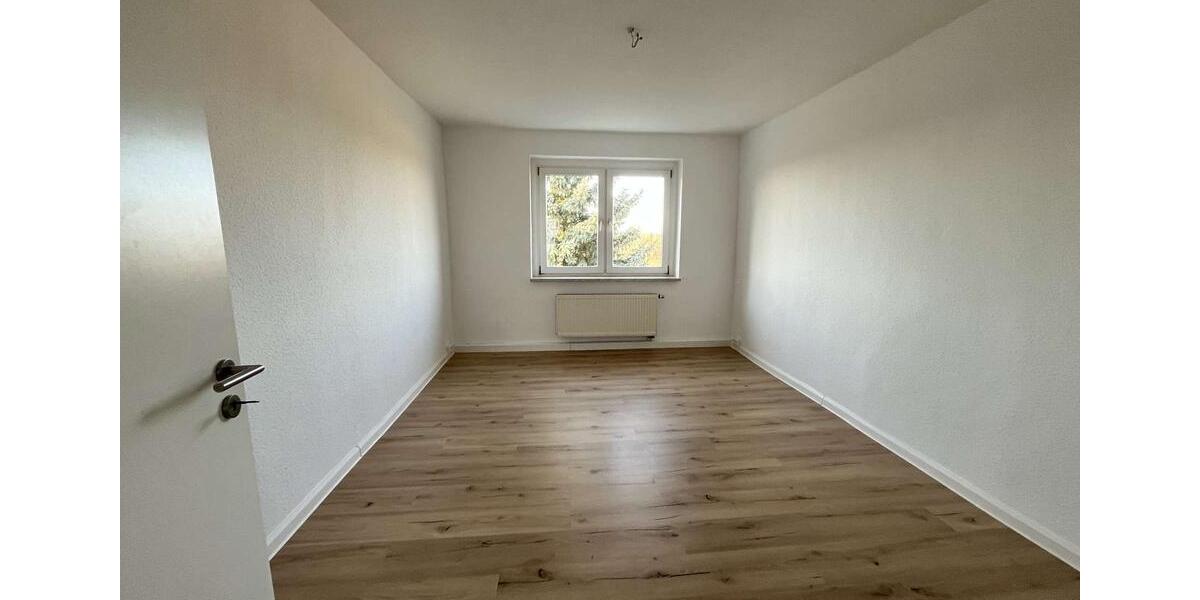 Dachgeschoßwohnung Hainichen - 3 Zimmer, 58 m&sup2;, 298&euro; | Angebot:23907874