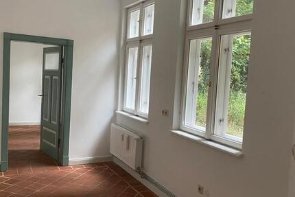 Wohnung Güstrow - 2.5 Zimmer, 75 m&sup2;, 600&euro; | Angebot:23850204