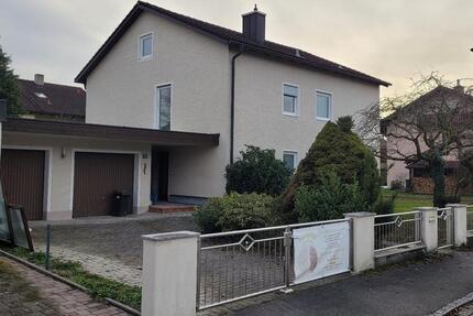 Haus Mühldorf am Inn - 7 Zimmer, 154 m&sup2;, 2.200&euro; | Angebot:25634005