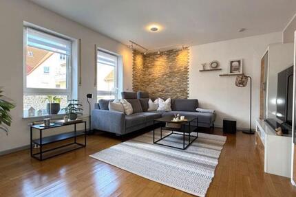 3-Zimmer-Wohnung mit Balkon, Stellplatz & moderner Einbauküche zimmer