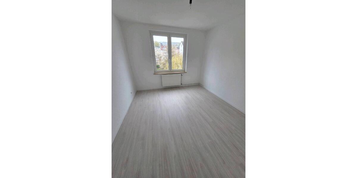 Etagenwohnung Wuppertal - 3 Zimmer, 66 m&sup2;, 699&euro; | Angebot:26026052