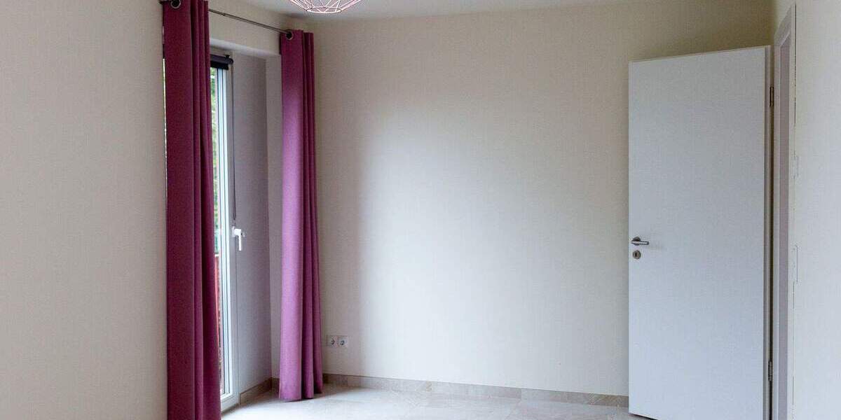 Etagenwohnung Berlin Lichterfelde - 5 Zimmer, 135 m&sup2;, 2.977&euro; | Angebot:24972209