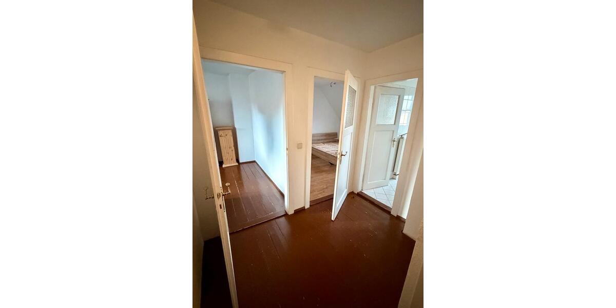 Dachgeschoßwohnung Dresden Cotta - 3 Zimmer, 50 m&sup2;, 596&euro; | Angebot:26030273