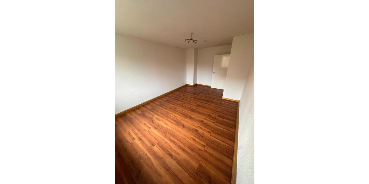 Etagenwohnung Völklingen - 3 Zimmer, 76 m&sup2;, 600&euro; | Angebot:26653366