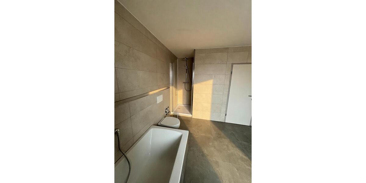 Etagenwohnung Marktredwitz - 3.5 Zimmer, 130 m&sup2;, 900&euro; | Angebot:26661522