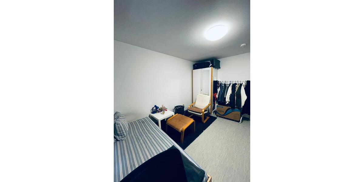 Wohnen auf Zeit Hildesheim Itzum-Marienburg - 1 Zimmer, 13 m&sup2;, 360&euro; | Angebot:26027153