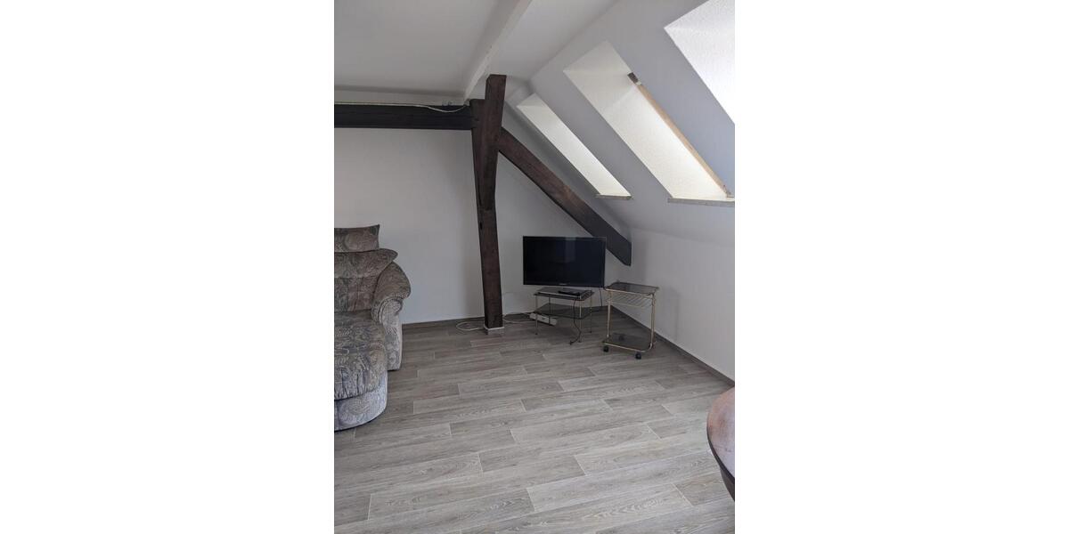 Dachgeschoßwohnung Nienburg (Saale) - 1 Zimmer, 35 m&sup2;, 210&euro; | Angebot:24456793