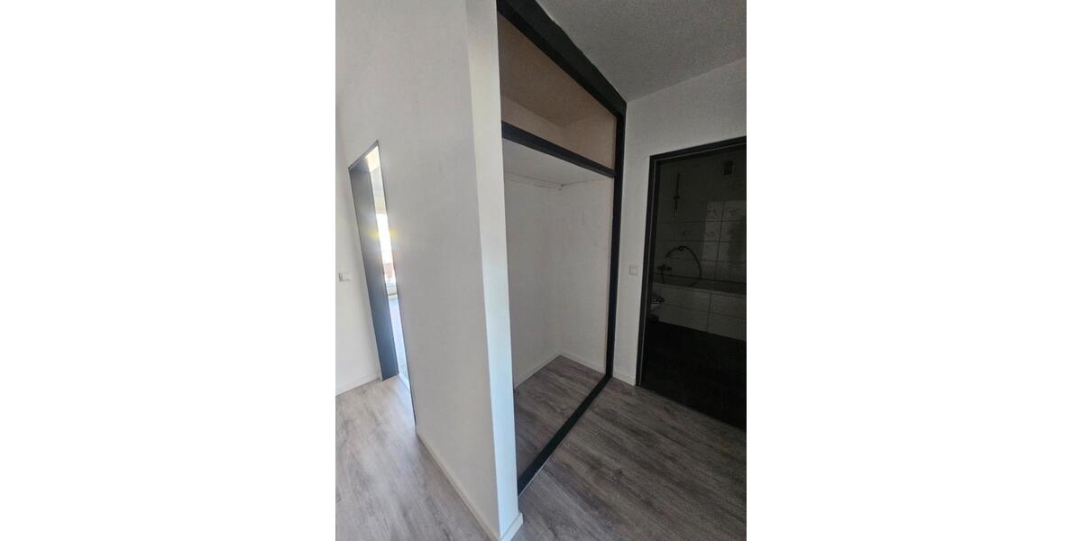 Etagenwohnung Mönchengladbach Süd - 2 Zimmer, 62 m&sup2;, 650&euro; | Angebot:26444554