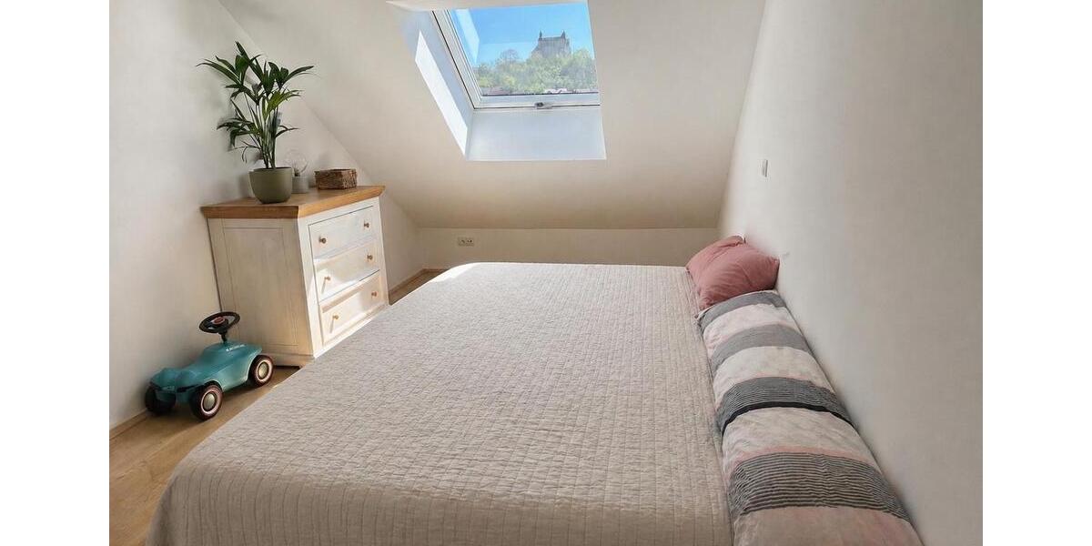 Dachgeschoßwohnung Fulda - 1 Zimmer, 120 m&sup2;, 1.300&euro; | Angebot:26680405