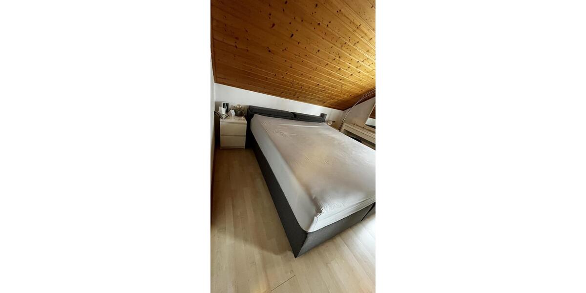 Dachgeschoßwohnung Spiegelberg - 3.5 Zimmer, 71 m&sup2;, 950&euro; | Angebot:26635622