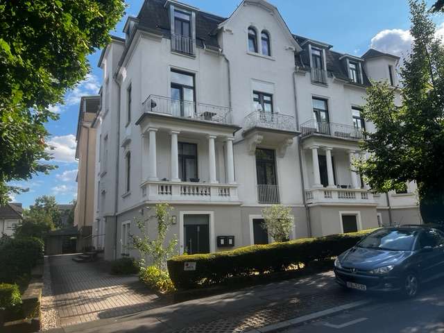 Etagenwohnung Bad Nauheim - 2 Zimmer, 92 m&sup2;, 1.100&euro; | Angebot:27116767