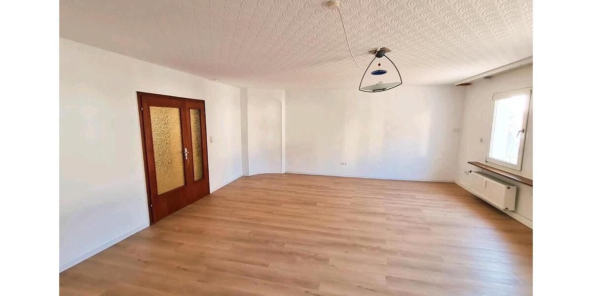 Etagenwohnung Lutzerath - 5.5 Zimmer, 132 m&sup2;, 690&euro; | Angebot:25828425