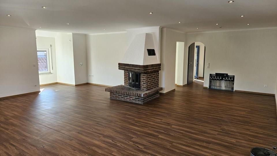 Stilvolle 3,5-Zimmer-Wohnung mit Kamin und Dachterrasse 3 zimmer