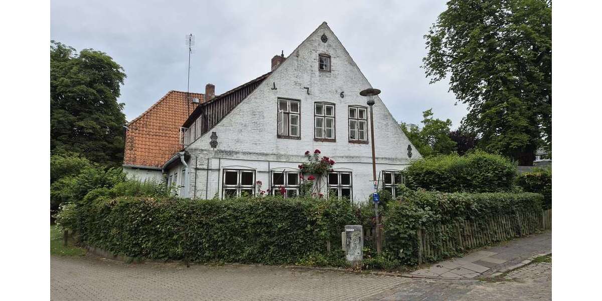 Etagenwohnung Itzehoe - 4 Zimmer, 131 m&sup2;, 1.000&euro; | Angebot:26993683