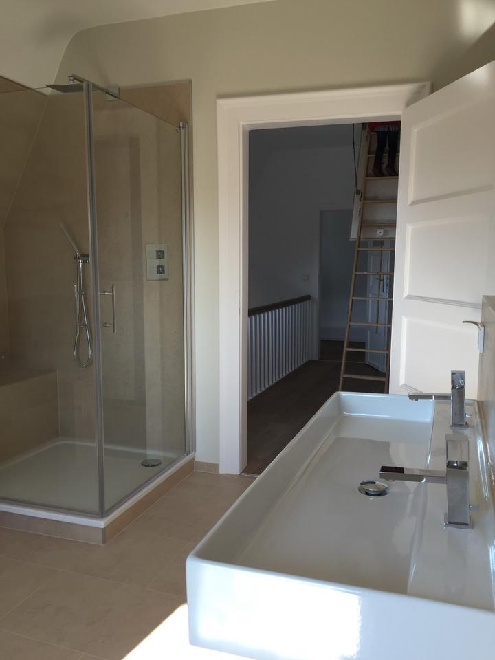 Traumsanierte AltbauWohnung mit Balkon (Südseite)