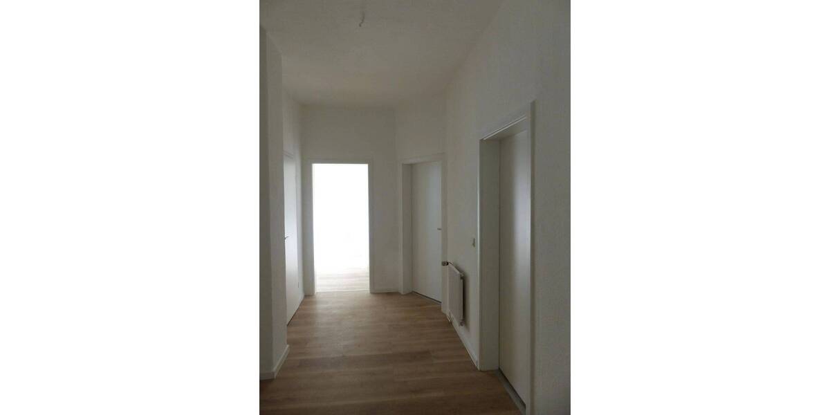 Etagenwohnung Oschatz - 4 Zimmer, 75 m&sup2;, 495&euro; | Angebot:26499309