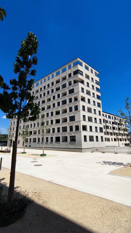Moderne 2 Zi-Wohnung im Marina Quartier mit Dachgarten HC26
