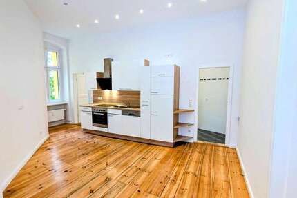 Wohnung zum Mieten in Berlin 1.759 € 97 m²