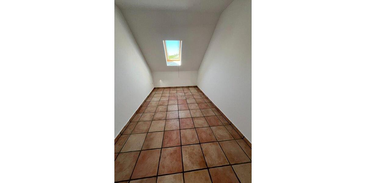 Etagenwohnung Overath - 2.5 Zimmer, 75 m&sup2;, 900&euro; | Angebot:26604530