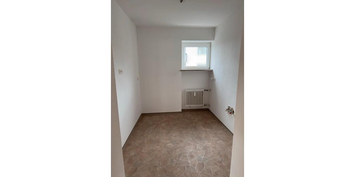 Erdgeschoßwohnung Wemding - 4 Zimmer, 105 m&sup2;, 1.070&euro; | Angebot:25782825