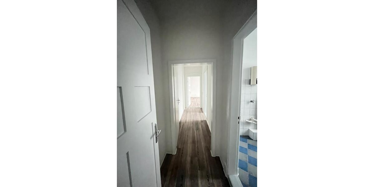 Etagenwohnung Flensburg - 5 Zimmer, 125 m&sup2;, 1.159&euro; | Angebot:25102052