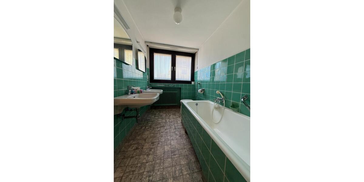 Erdgeschoßwohnung Gladbeck - 3.5 Zimmer, 92 m&sup2;, 1.500&euro; | Angebot:26416909
