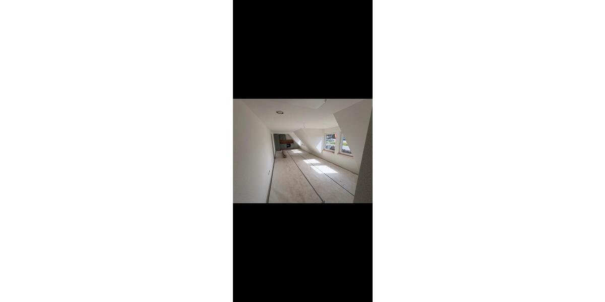 Dachgeschoßwohnung Bredstedt - 3 Zimmer, 66 m&sup2;, 858&euro; | Angebot:26655353