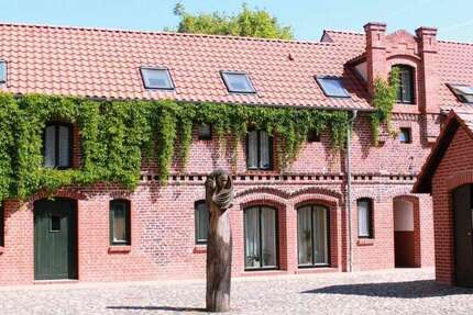Wohnung zum Mieten in Altlandsberg 550 € 52.46 m²