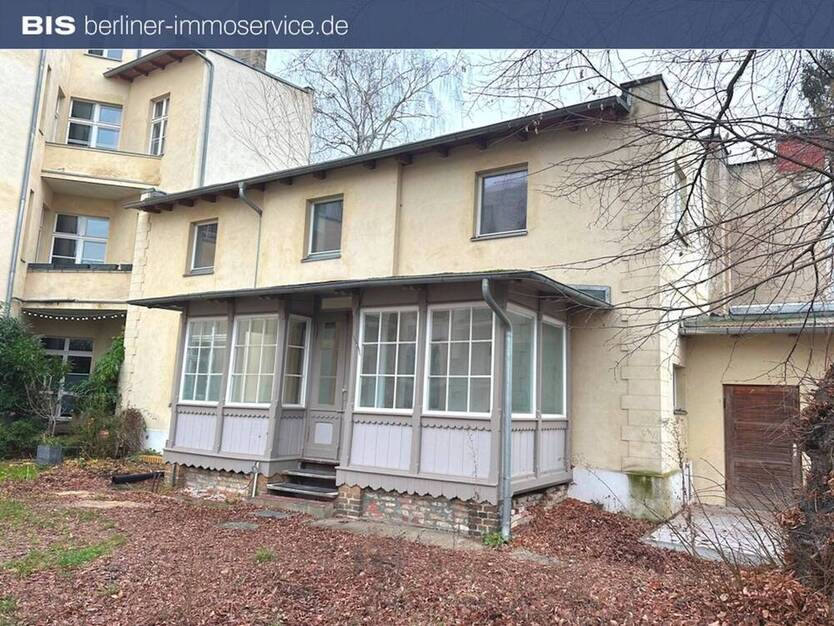 TRAUMHAFTE RUHIG GELEGENE REMISE IM HERZEN VON FRIEDRICHSHAGEN (Erstbezug nach Modernisierung)
