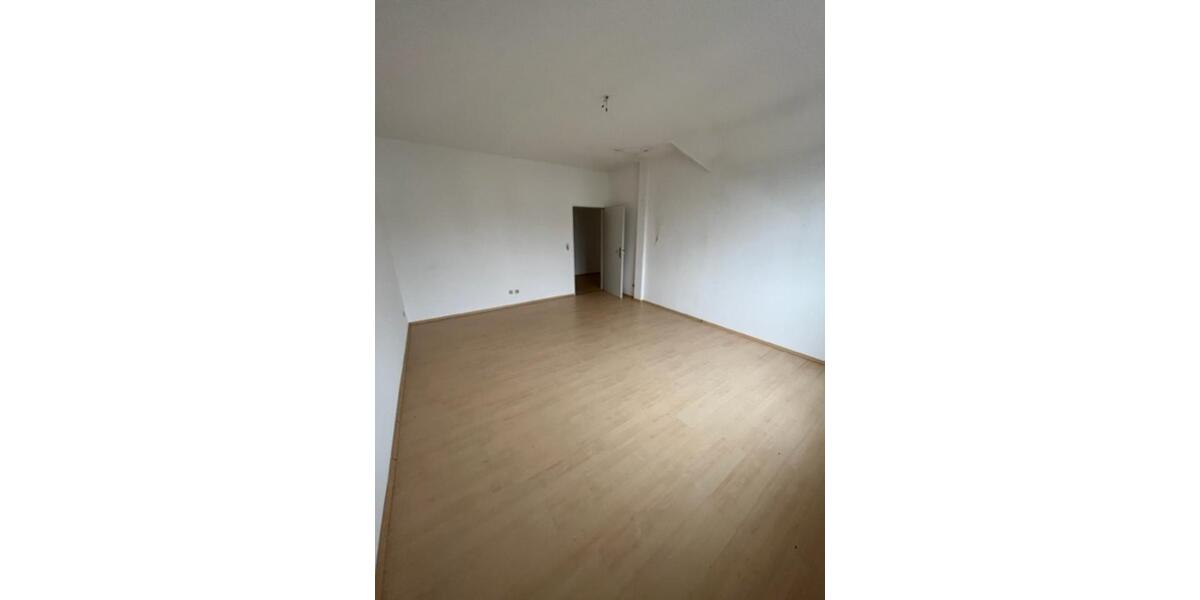 Dachgeschoßwohnung Freiberg - 2 Zimmer, 59 m&sup2;, 295&euro; | Angebot:23907864