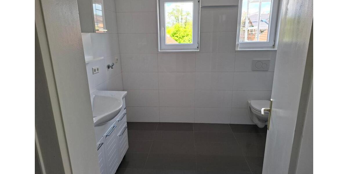 Etagenwohnung Westerheim - 4 Zimmer, 95 m&sup2;, 1.200&euro; | Angebot:26507638