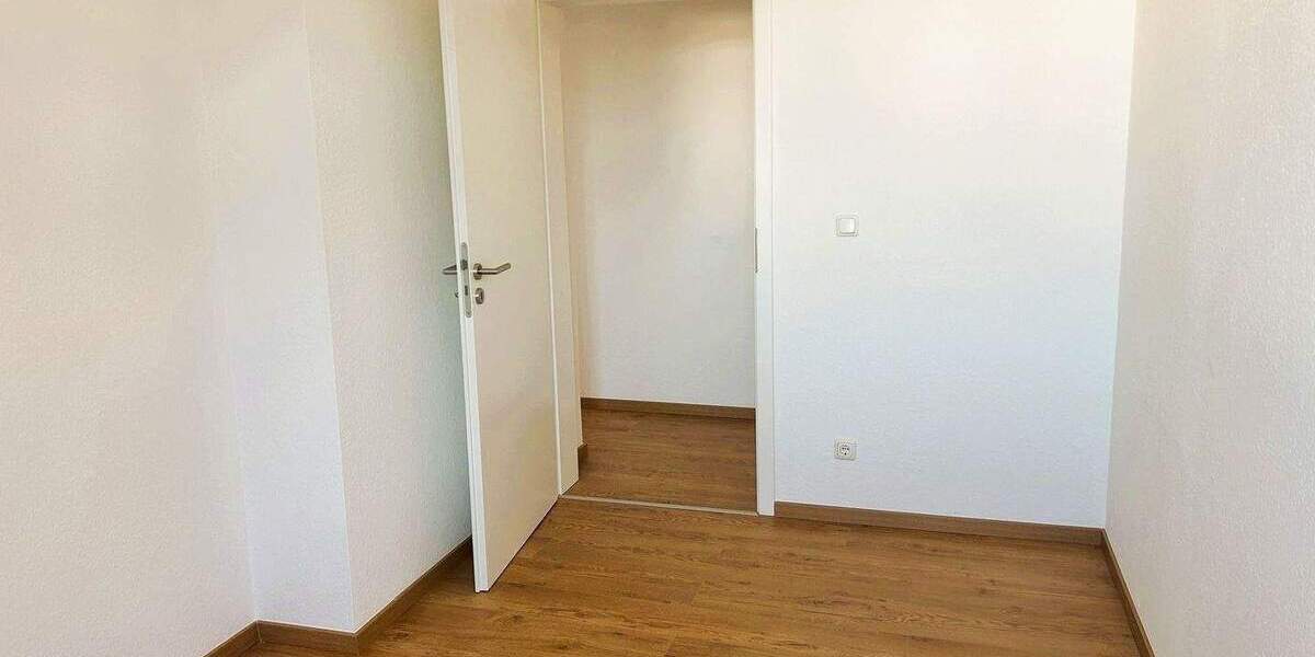 Etagenwohnung Halle (Saale) Innenstadt - 3 Zimmer, 87 m&sup2;, 760&euro; | Angebot:25262303