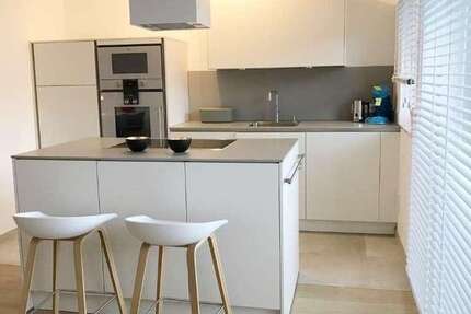 Wohnung Düsseldorf Oberkassel - 2 Zimmer, 64 m&sup2;, 1.350&euro; | Angebot:27031593