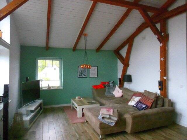 Etagenwohnung Münsterdorf - 3 Zimmer, 113 m&sup2;, 850&euro; | Angebot:26127616