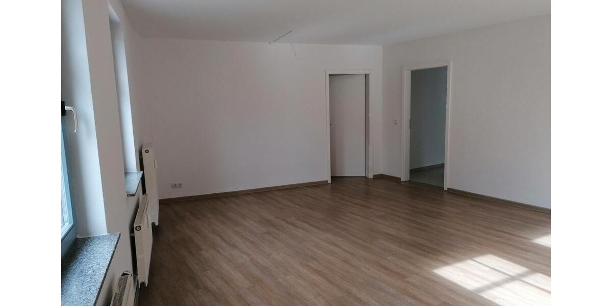 Etagenwohnung Artern - 4 Zimmer, 111 m&sup2;, 650&euro; | Angebot:26476623