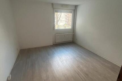 Wohnung Freiburg im Breisgau Haslach - 3 Zimmer, 93 m&sup2;, 530&euro; | Angebot:25943017