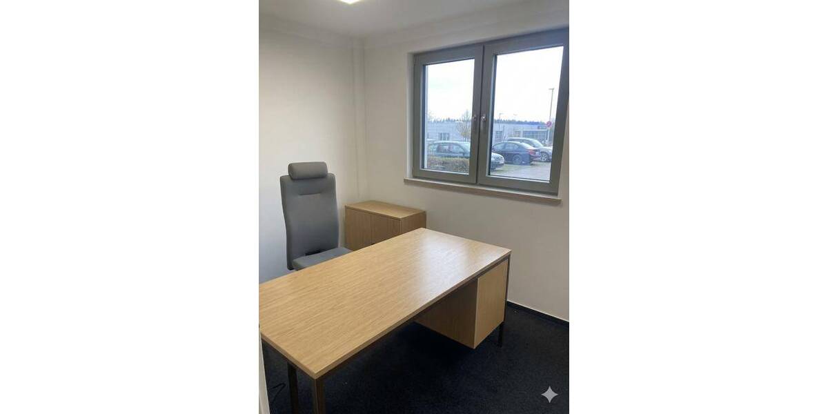 Gewerbeobjekt Ravensburg Weststadt - 8 Zimmer, 269 m&sup2;, 2.272&euro; | Angebot:25996555