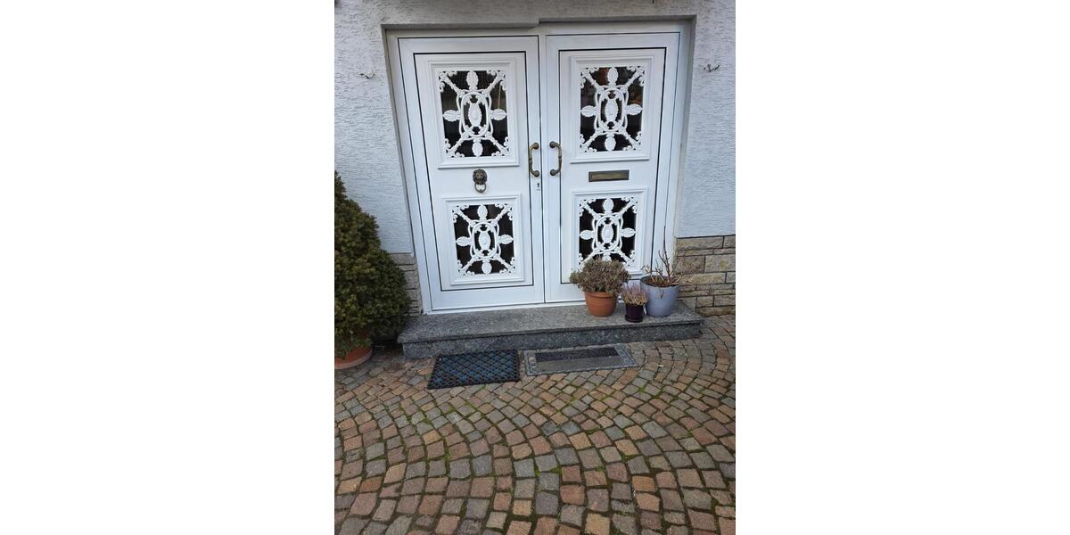 Etagenwohnung Karben - 3 Zimmer, 123 m&sup2;, 1.400&euro; | Angebot:24372327