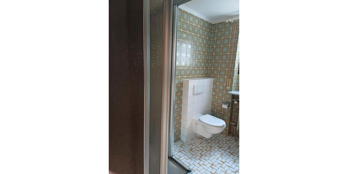 Dachgeschoßwohnung Leutershausen - 2.5 Zimmer, 70 m&sup2;, 750&euro; | Angebot:24771837