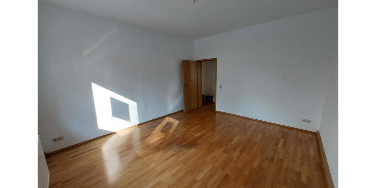 Hochparterre Döbeln - 1 Zimmer, 52 m&sup2;, 286&euro; | Angebot:25582035
